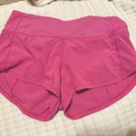 Lululemon Hotty Hot Short 2.5” Photo 0