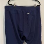 FIGS  Women’s Kade Cargo Scrub Pants in Navy Size Extra Large PETITE Photo 5