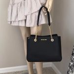 Michael Kors Set Photo 5