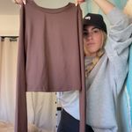 Amazon Brown long sleeve  Photo 0