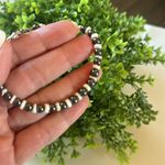 METALLIC BEADED BRACELET UGC Silver Photo 3