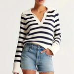 Abercrombie & Fitch  high rise mom shorts size curve love Photo 0