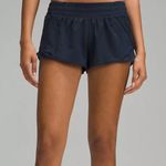 Lululemon  Hotty Hot Low-Rise Lined Short 2.5" Photo 0