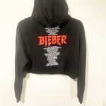 H&M  Divided Size Medium Justin Bieber Stadium Purpose Tour Black Cropped Hoodie Photo 3