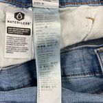 Levi's Classic Bermuda Shorts Denim Stretch Women Plus Size 18W Blue Jean Cuffs Photo 12