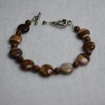 Polished Chic Shades Of Brown Stone Heart Toggle Latch Silver Tone Bracelet Photo 0