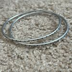 Set of 2 women’s vintage dainty two tone bangle bracelet one‎ size Silver Photo 3