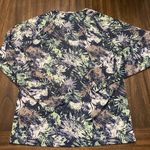 Reel Life  blue and green leaf pattern rash guard size Large Photo 4