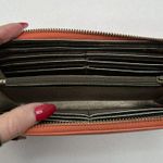 Fossil  Peach Pebbled Leather Zip Around Wallet Pockets Card Slots Pocketbook Photo 9