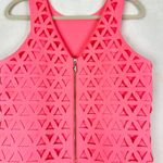 Lilly Pulitzer  Mango Shift Dress Size Large Pink Sun Ray Daisy Lasercut Scuba Photo 3