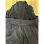 Lululemon Hotty Hot Short High Rise 2.5" Size 10 Black Women Athletic Photo 5