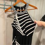 BCBGMAXAZRIA Cute black white geometric jersey knit stretchy flowy maxi high neck dress BCBG Photo 9