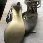 Brand new Shoe Dazzle Taupe heels Size 7 Photo 4