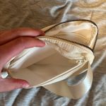 Amazon Cream color belt bag Photo 3