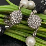 White House | Black Market WHBM  Faux Pearl Magnetic Clasp Convertible Necklace Photo 13