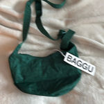 Baggu NWT  Cresent Bag Photo 0