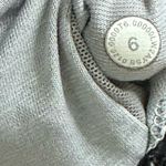 Lululemon Energy Bra Medium Support B-D Cup Urban Block Ice Grey Black Size 6 Photo 4