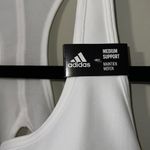 Adidas  large D-DD womens white sports bra medium support training removable cups Photo 1