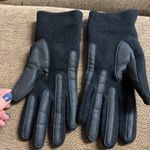 Isotoner  fleece gloves Photo 1