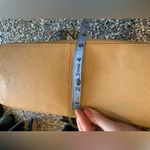 T Tahari EUC  LEATHER SHOULDER BAG Photo 9