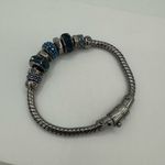 Henri Bendel  Rocks Blue Rhinestone Gunmetal Beaded Bracelet Magnet Close Photo 4