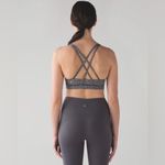 Lululemon  Energy Bra Criss Cross Back Power Luxtreme Ripple Jacquard Black White Photo 5