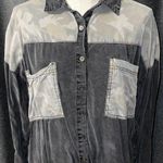 Longsleeve Camo Buttonup Size M Photo 0