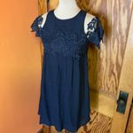 Speechless lace trimmed cold shoulder dress Photo 3