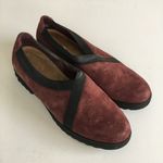 Clarks Suede Leather Loafers Slip On burgundy Shoes Womens Size 10M Photo 0