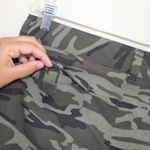 Columbia Omni-Shield Advanced Repellency Camo Themed Cropped Bottoms - Size 10 Photo 7