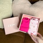 SKIMS x Lana Fits Everybody Scoop Bralette Photo 1