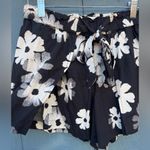 Madewell  Drapey Pull-On Shorts in Ikat Floral Size Xsmall Photo 7