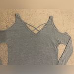 EXPRESS  Long-Sleeve Cut-Out Shoulder V-Neck Top Photo 4