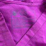  | FIGS Caterina 1 pocket scrub top Photo 3