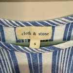 Cloth & Stone ANTHROPOLOGIE BLUE AND WHITE STRIPED FRAYED HEM TOP SZ S Photo 1