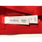 Auden Front Photo 3