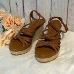 Zodiac NWOT Shana Espadrille Wedge Sandal Photo 2