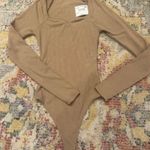Women's American Eagle Ribbed Long Sleeve Bodysuit XS Beige Tan Photo 0