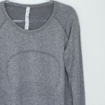Lululemon Long Sleeve Athleisure Swiftly Tech Shirt Heather Gray Womens Size 16 Photo 1