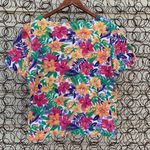 Jaclyn Smith Vintage 90s  all over floral T-shirt MEDIUM Photo 2