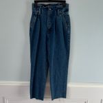 Abercrombie & Fitch Mom Jean Relaxed Fit Medium Wash Jeans Size 27/4 High Rise Photo 2