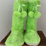 SO NWOT  Sz: W 9/10 Fuzzy Bright Grinch Green Sequin Star Slipper Boots. Faux fur Photo 0