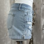 Old Navy  Boyfriend Denim‎ Shorts Size 8 Light Wash Distressed Cuffed Summer Chic Photo 2