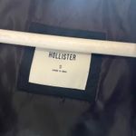 Hollister  Photo 2