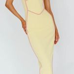 Selfie Leslie Yellow Dress Photo 0