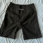 Aurola Shorts Photo 0