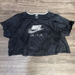 Nike  Women's Black Graphic Crop Top Photo 1
