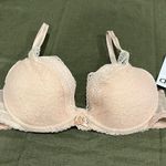Chantelle Underwire Bra Sz 34D. Photo 0