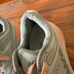 Women’s Hokas One One Tennis Shoes/ Sneakers Gray Size 8 Photo 8