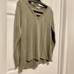 White Birch Green Relaxed Long Sleeve Top Small Cut Out Casual Lightweight Flowy Photo 3